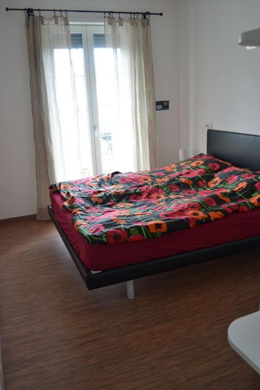 Casa Conte Air Conditioning, Near Station, Center And Ferry To Bellaggio Colico Exterior foto